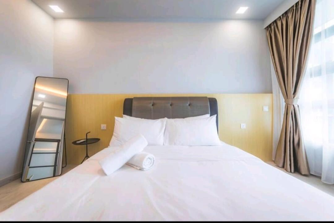 Jesselton Quay Sea View 2br 4pax Lv28 Apartment *